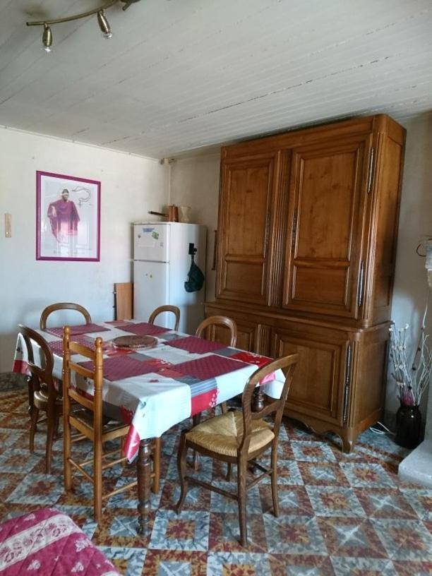 Complexe Familial Villa Charmes  Exteriör bild
